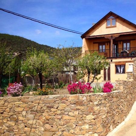 Cozy House In Tedejo, 130 Sqm, Peaceful Natural Surroundings Villa Tejedo Bagian luar foto