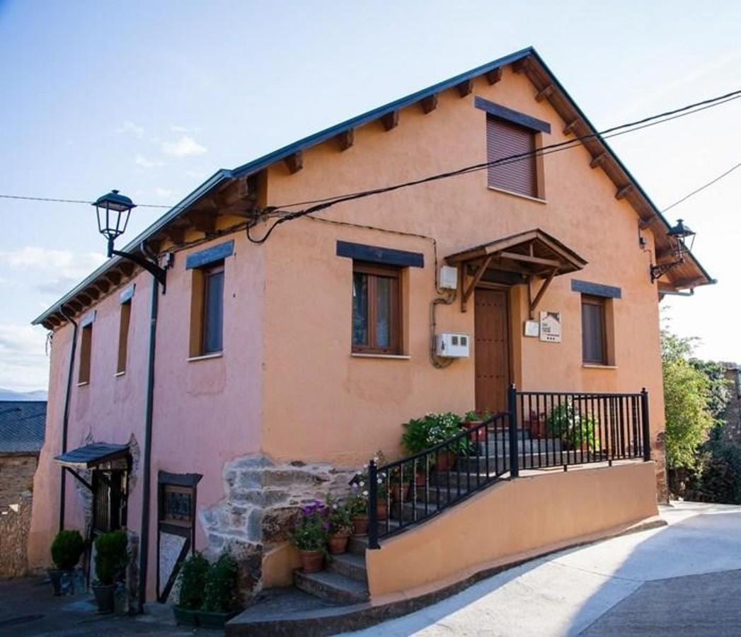 Cozy House In Tedejo, 130 Sqm, Peaceful Natural Surroundings Villa Tejedo Bagian luar foto